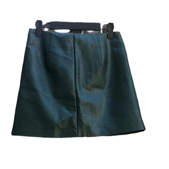 FOREVER 21 FAUX LEATHER SKIRT - Picture 2 of 3